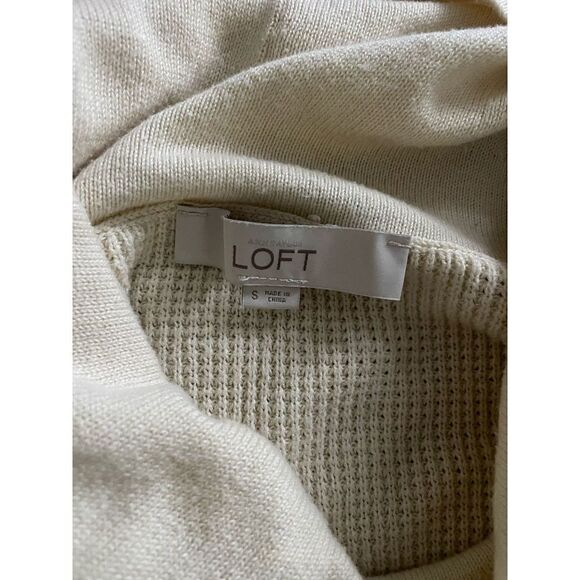 Ann Taylor Loft sweater (#362) - Picture 7 of 8
